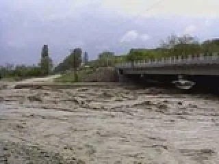 В реке Араз на границе с Арменией основные элементы, загрязняющие воду, превышают норму в 2 раза