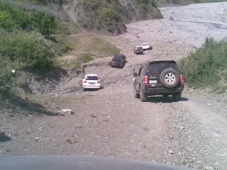 крутой спуск